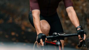 Cycliste sur son vélo