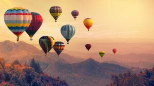 Montgolfière dans le ciel